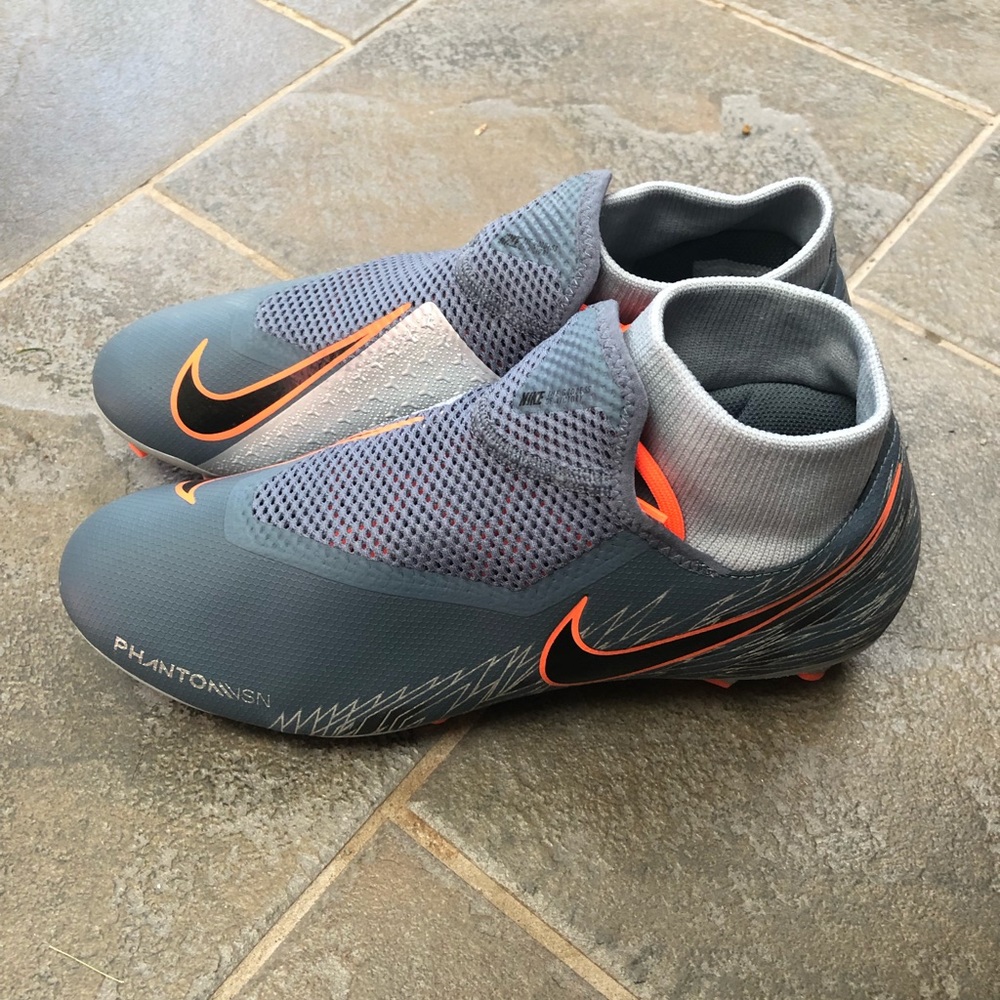 Nike PhantomVsn academy